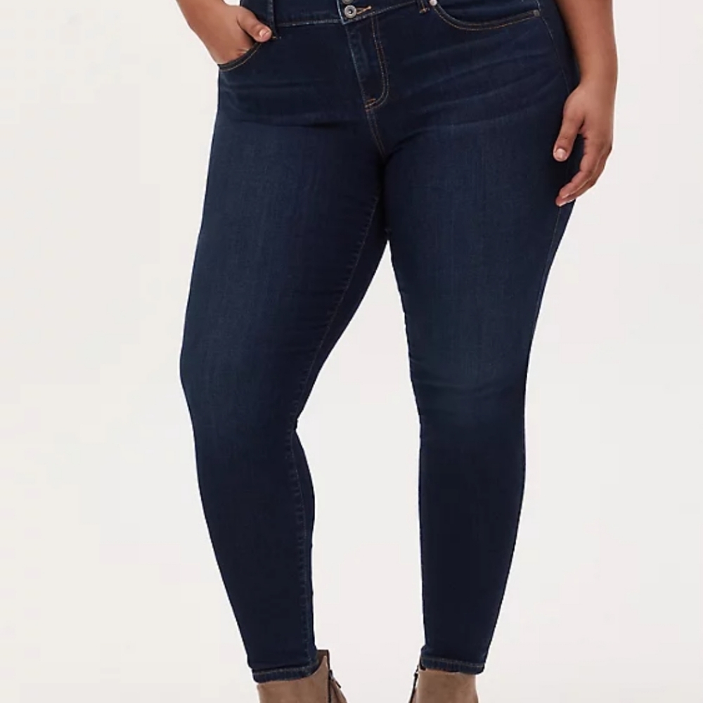 TORRID JEGGING - SUPER SOFT STRETCH DARK WASH